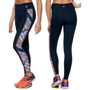 FILA Sport Women’s M Chevron Panel Yoga Leggings Black Gray Stretch Pants – EUC